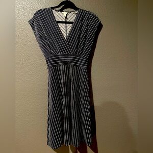 XS Striped two pockets Formal Dress from Cato perfect for Formal Office wear!